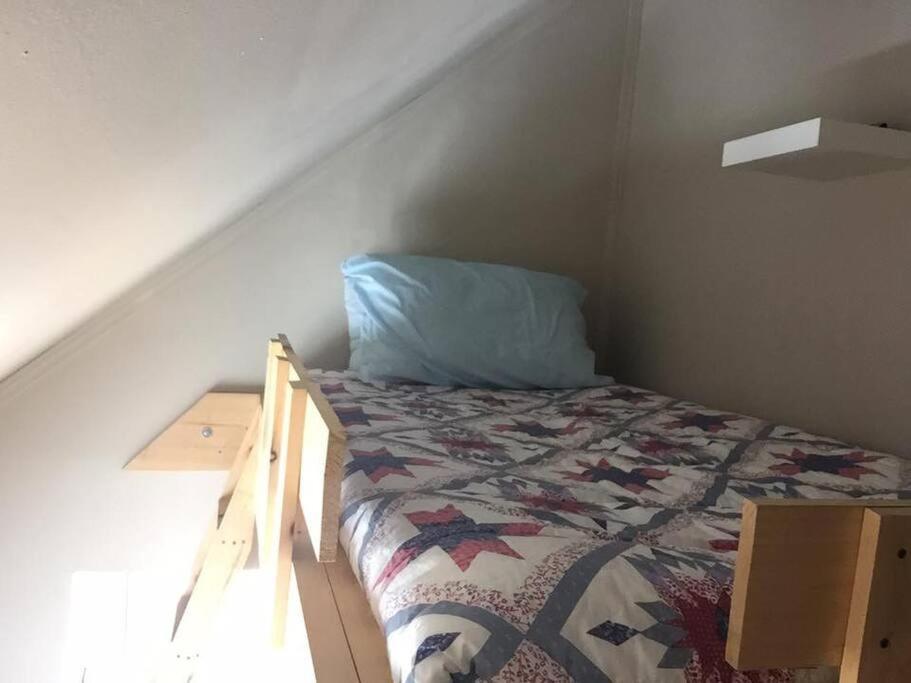 Great Little In Apartment *